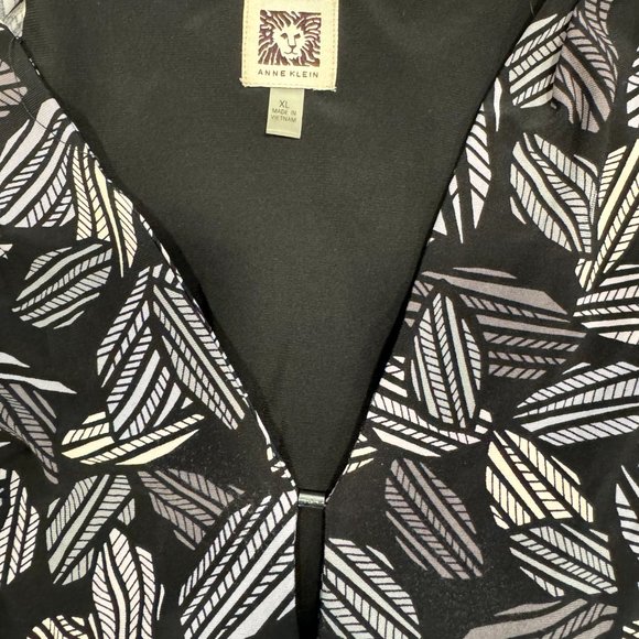 Anne Klein Cute sleeveless leaf pattern blouse Size XL - Picture 3 of 3